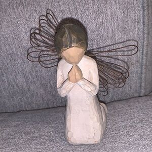 Willow Tree Angel of Prayer Figurine by Susan Lordi with Wire Wings